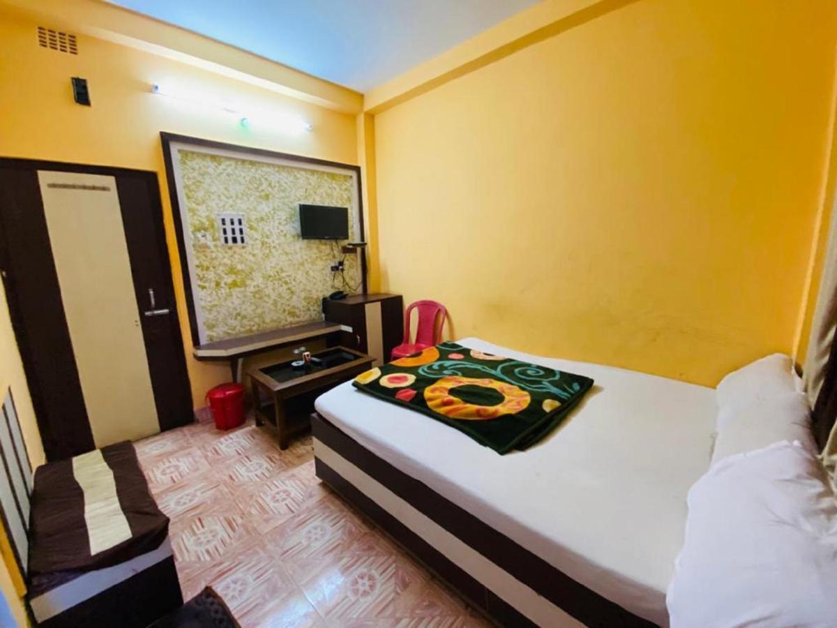 Staymaker Hotel Prerana Tarapith Exterior foto